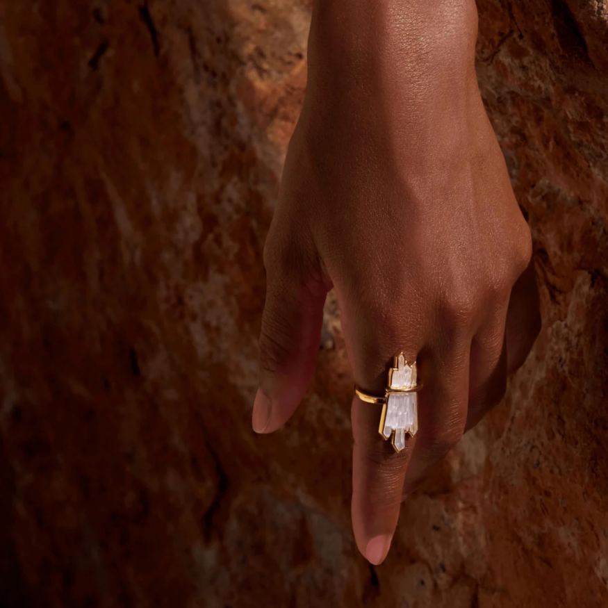 10831200 Кольцо Lalique Terramineral р.18, позолота (2).png