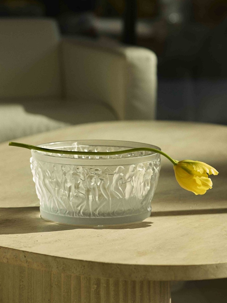 Ваза для фруктов Lalique Bacchantes.jpg Ваза для фруктов Lalique Bacchantes.jpg