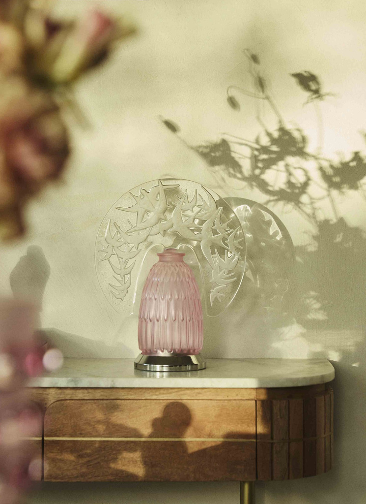10802600 Лампа настольная Lalique Hirondelles (2).jpg
